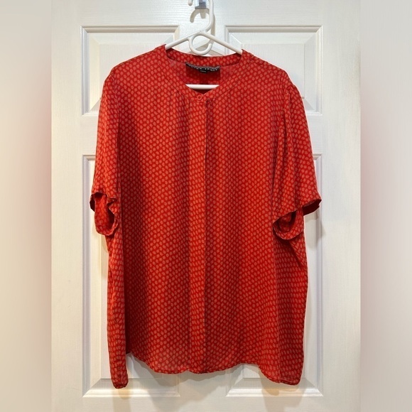 Linda Allard Ellen Tracy Patterned 100% Silk Blouse Hidden Button Front Size 22 - Picture 1 of 8